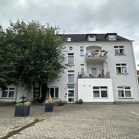 Wandery Hostel Dessau Bagian luar foto