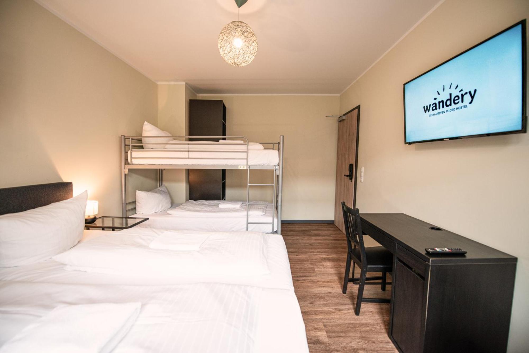Wandery Hostel Dessau Bagian luar foto