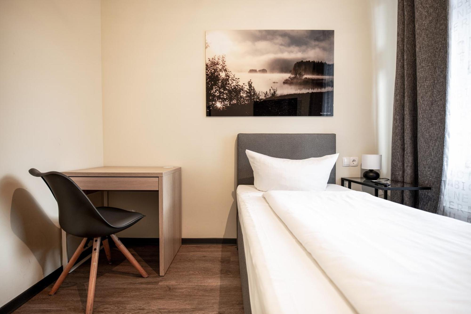 Wandery Hostel Dessau Bagian luar foto