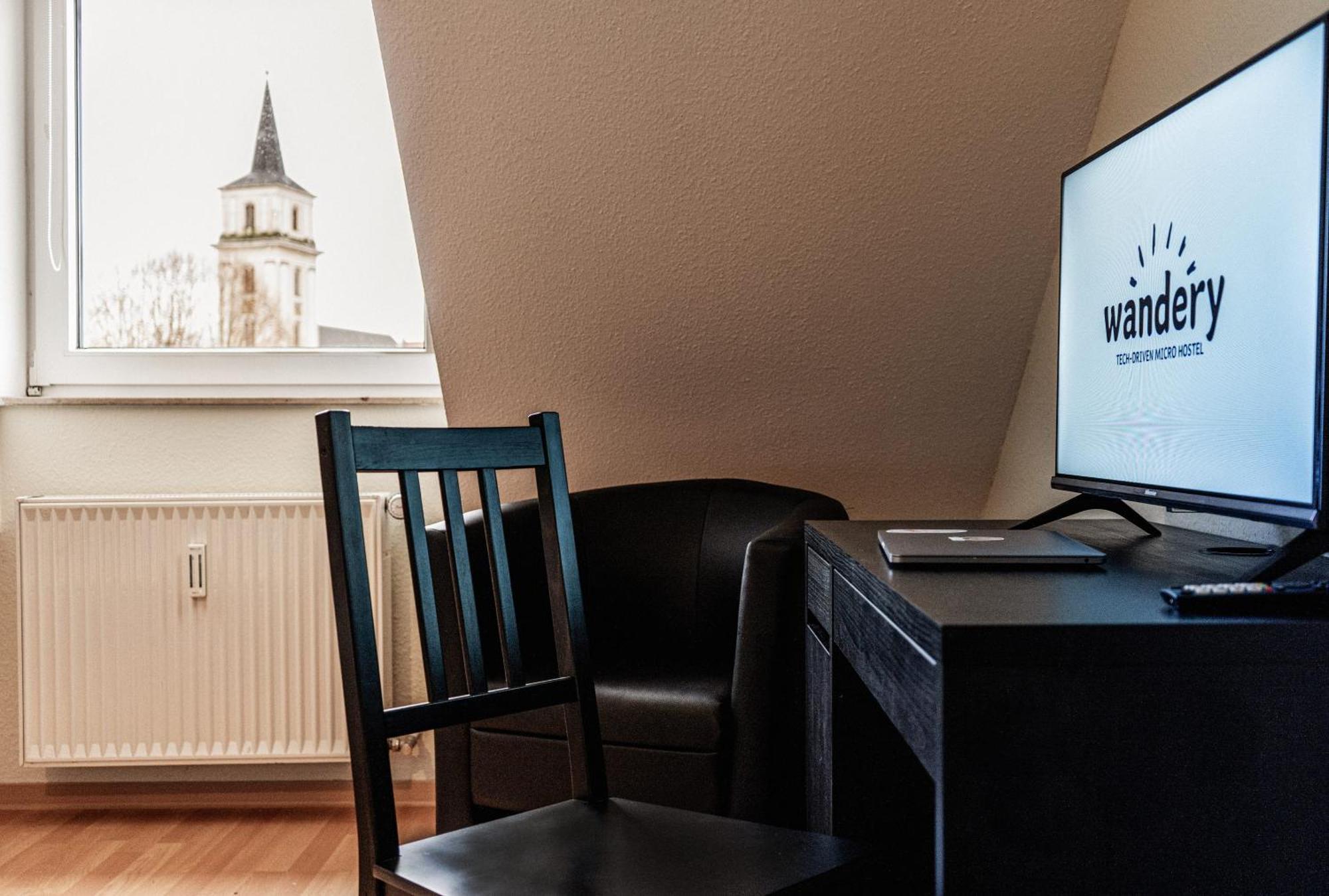 Wandery Hostel Dessau Bagian luar foto