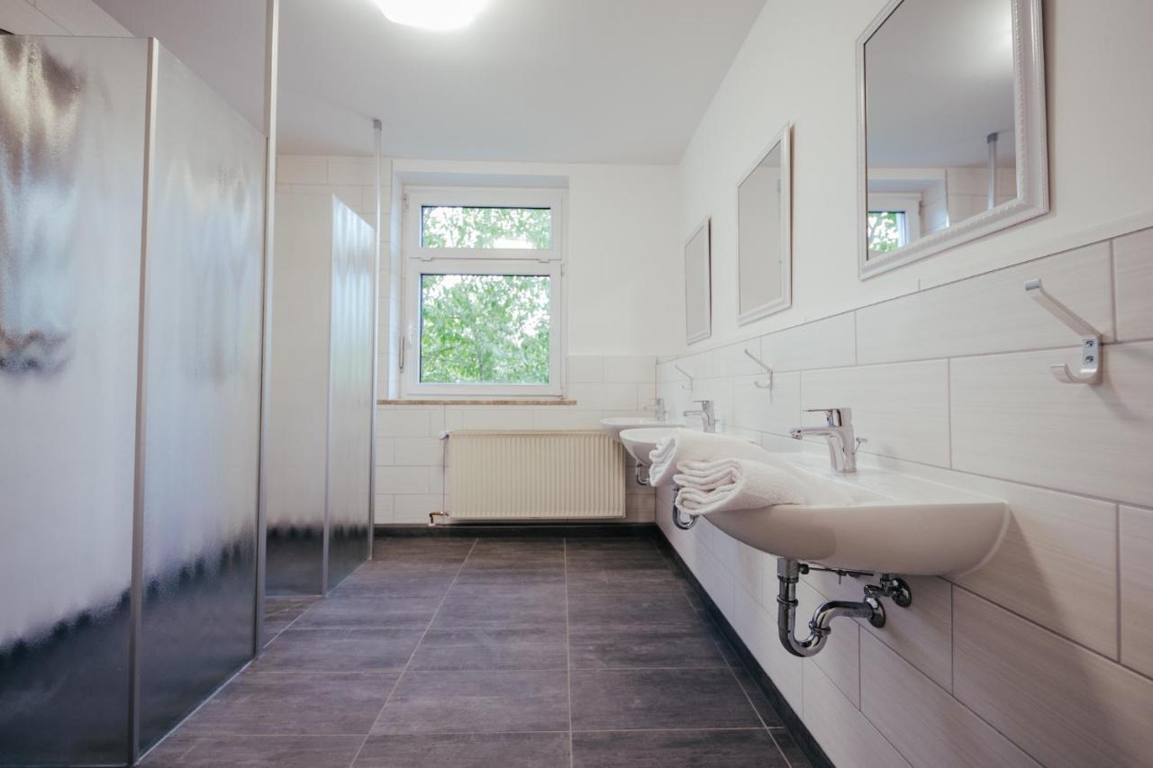Wandery Hostel Dessau Bagian luar foto
